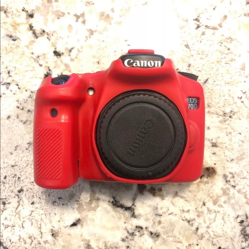 Canon EOS 70D Camera (Body Only)